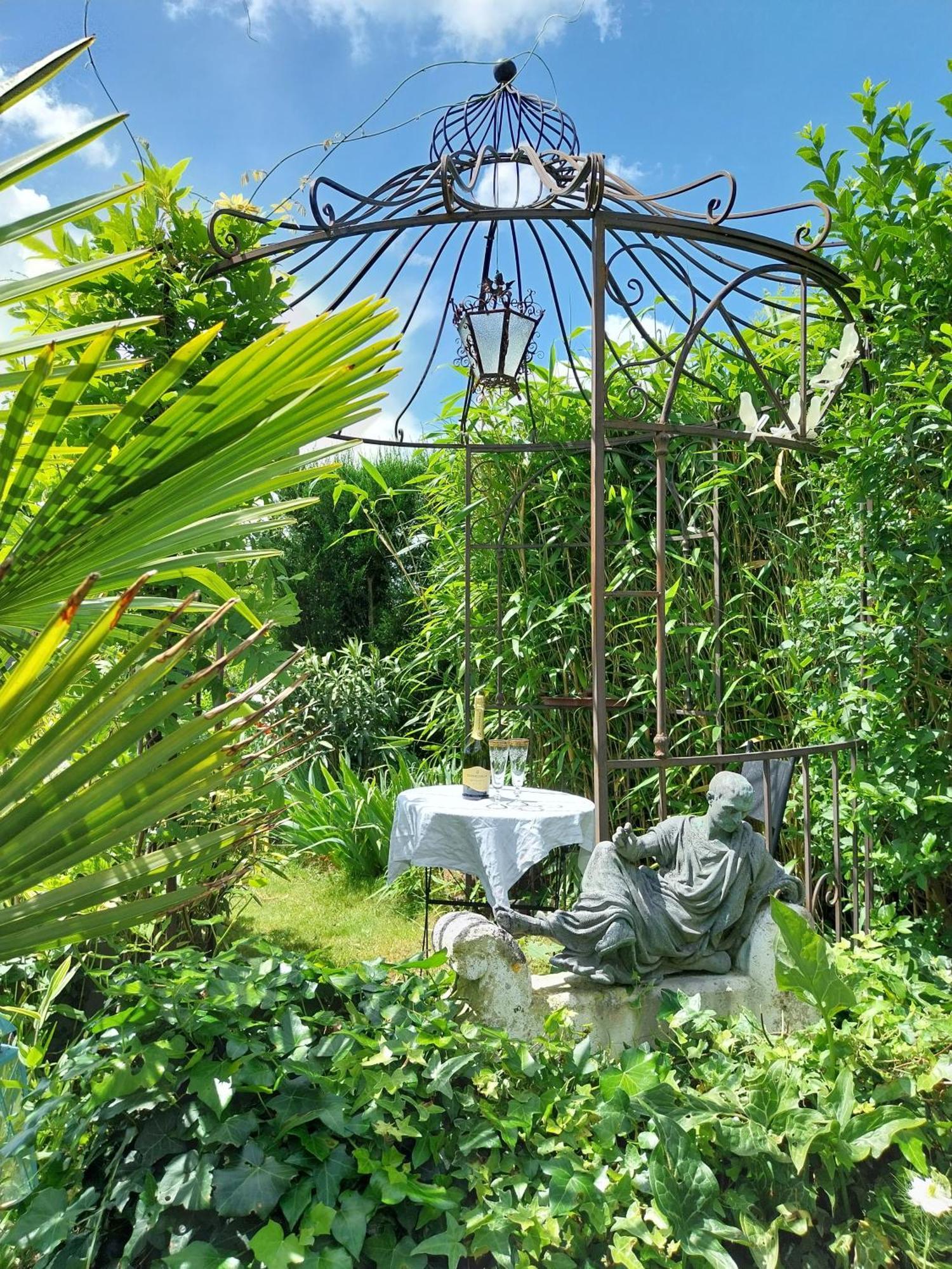Le Griffon 1855 Hotel Saint-Laurent-Des-Autels Eksteriør billede