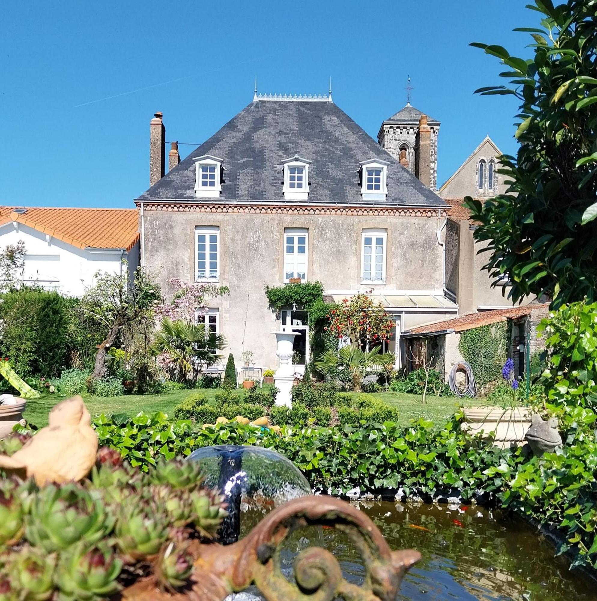 Le Griffon 1855 Hotel Saint-Laurent-Des-Autels Eksteriør billede